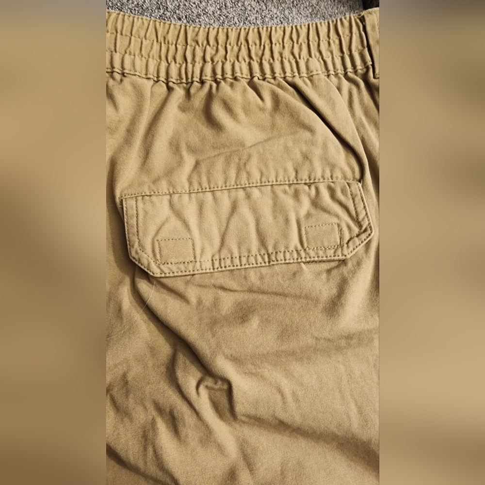 Men's Tan Cargo Shorts XL - Picture 4 of 6